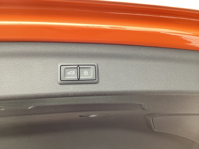 Audi - Q3 S line 35TDI  -Fahrschulfahrzeug betriebsfertig!-_16