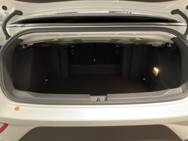 VW - T-Roc Cabriolet Goal DSG sofort sonnige 39.600,- Euro Sportpaket Winterreifen_9