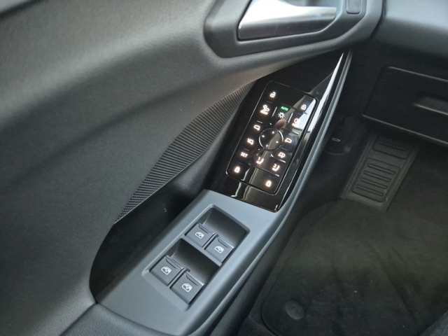 Audi - A6 Avant performance 270 kW ACC 360 Kamera LenkradHZG AHK_19