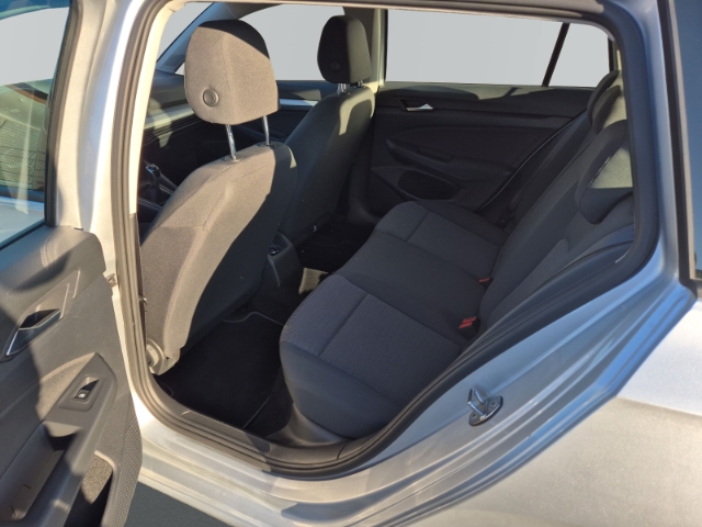 VW - Golf Variant VIII 2,0 TDi PDC Tempomat heizb. Lenkrad_12