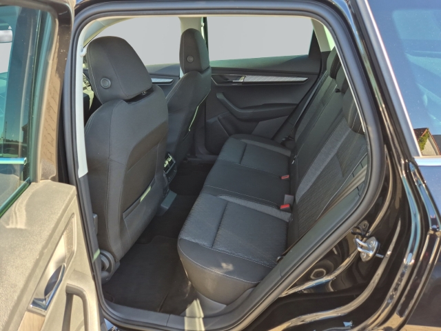 Skoda - Karoq Style 4x4 2.0 TDI DSG AHK ACC Matrix SHZ_10