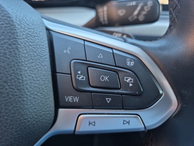 VW - Golf Variant Life 2.0 TDi DSG AHK Navi SHZ AppConnect_22