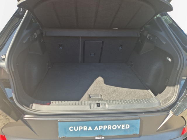 Cupra - Formentor 1,5 TSI DSG AHK Matrix NAVI FullLink Beats_11