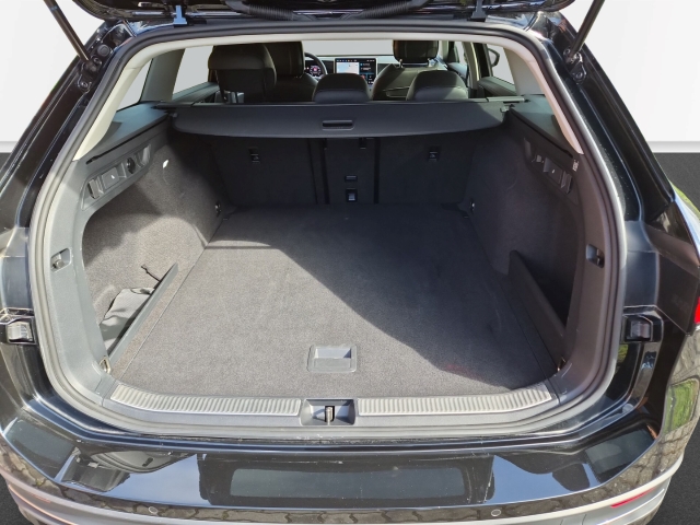 VW - Passat Variant Business 1.5 eTSI DSG AHK IQDrive 360°_11