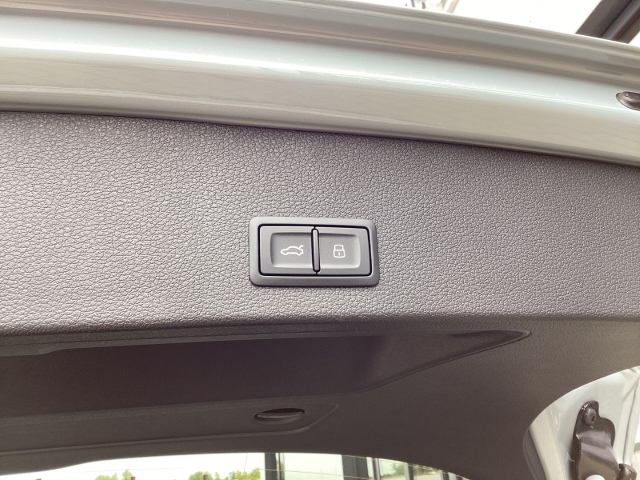 Audi - Q2 1.0 S line 30 TFSI 85(116) kW(PS) style Paket_16