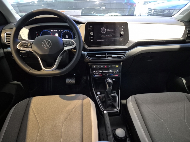 VW - T-Cross Style 115 PS 7-Gang-DSG AHK Navi digitales Cockpit_11