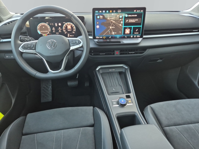 VW - T-Roc Style 1.5 eTSI DSG AHK Navi DAB Allwetter_13