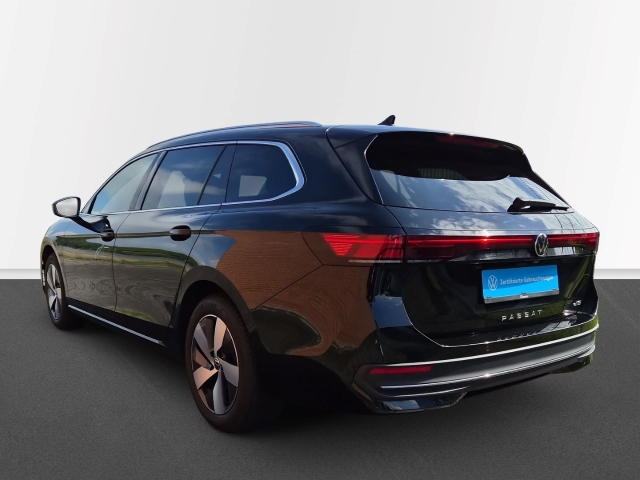 VW - Passat Variant Business 1.5 eTSI DSG AHK IQDrive 360°_2