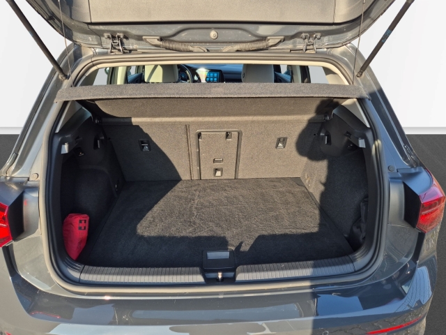 VW - Golf VIII Style 1.5 eTSI DSG AHK Matrix CAM SHZ_11