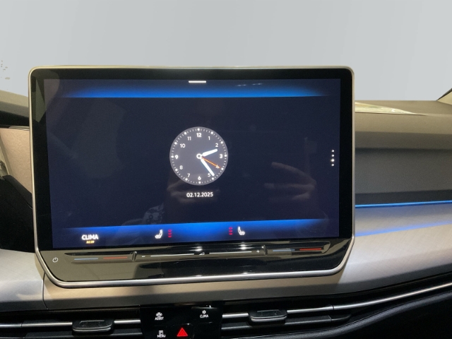 VW - Golf VIII Variant 1.5 TSI 32.500,- Euro Rückfahrkamera Ganzjahresreifen Sitzheizung_14