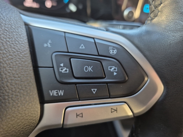 VW - Golf Variant VIII 2,0 TDi PDC Tempomat heizb. Lenkrad_21