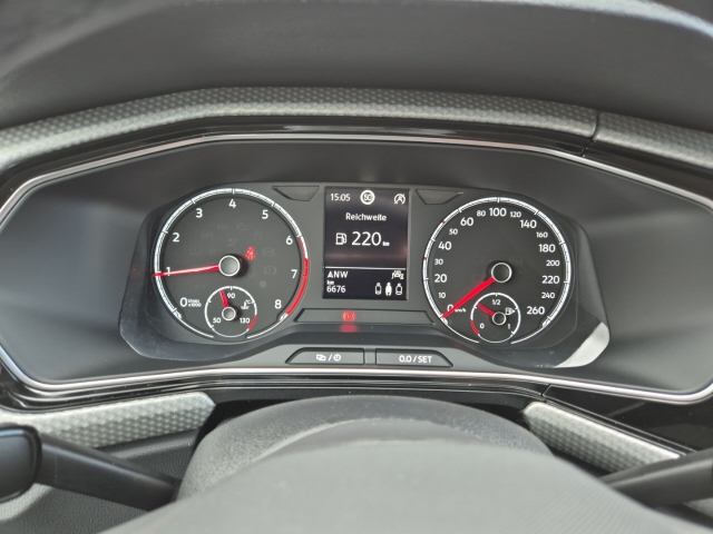 VW - T-Cross TSI Move ** WENIG KILOMETER ** Navi ACC AppConnect PDC_16