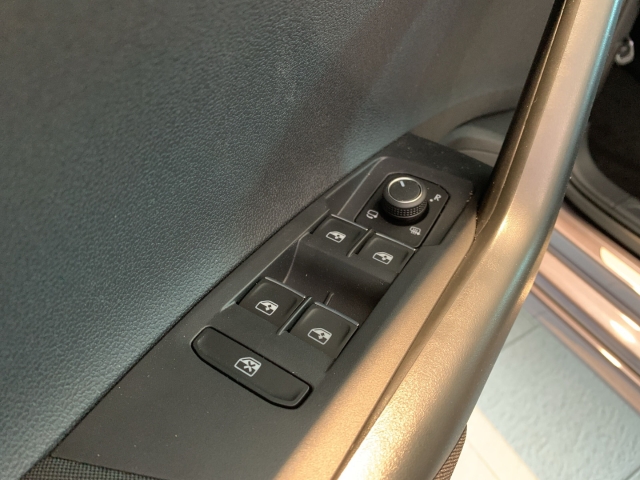 VW - Taigo R-Line TSI 85 kW (116 PS) 6-Gang NAV KLIMA_17