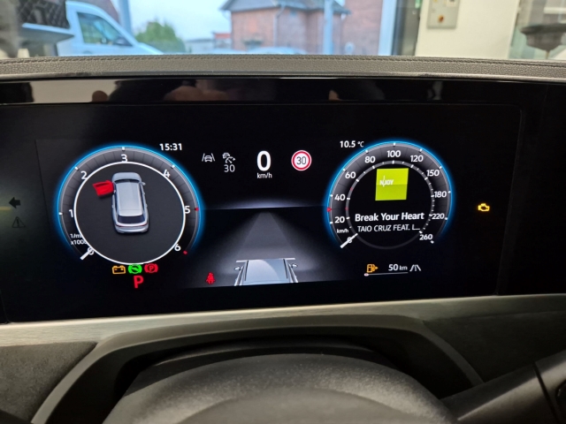 VW - Passat R-Line 2.0 TDI 110kW DSG Sport+AHK+HUD AD StandHZG AHK-klappbar_12