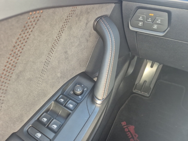 Cupra - Formentor 1,5 TSI DSG AHK Matrix NAVI FullLink Beats_20