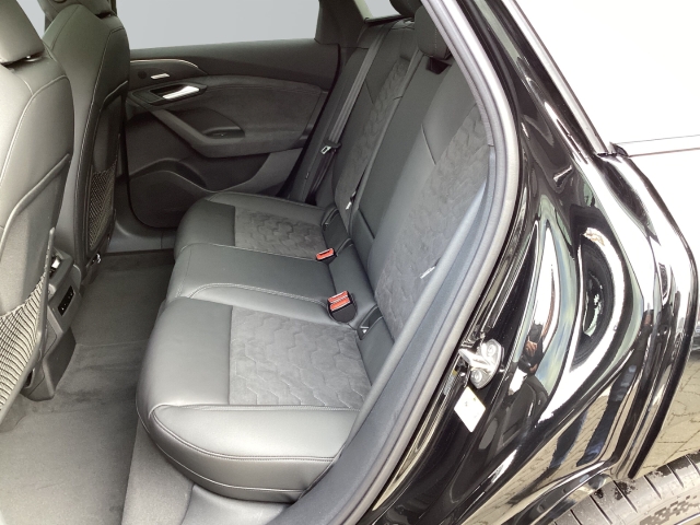 Audi - A6 e-tron Avant performance S-Line B&O TechPlus TopView HUD_10