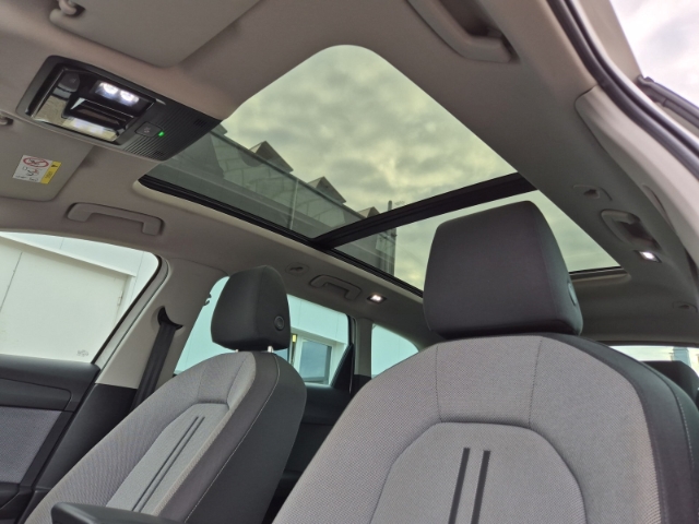 Seat - Leon ST 2,0 TDi DSG Style AHK Panorama FullLink BEATS_19