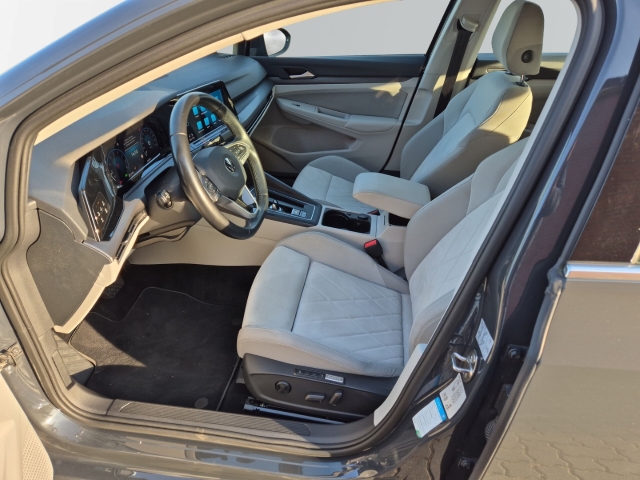 VW - Golf VIII Style 1.5 eTSI DSG AHK Matrix CAM SHZ_3