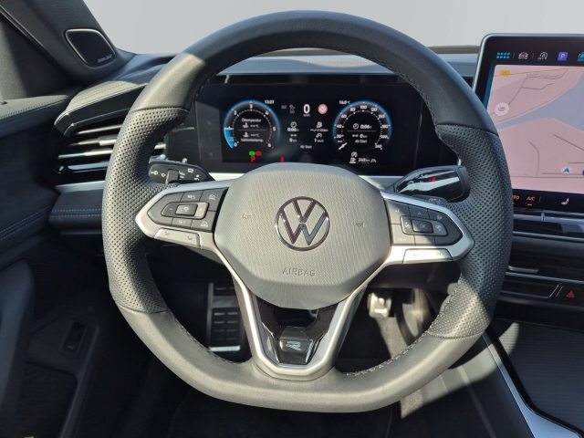 VW - Passat Variant R-Line Black Style 2.0 TDi DSG AHK IQDrive_14