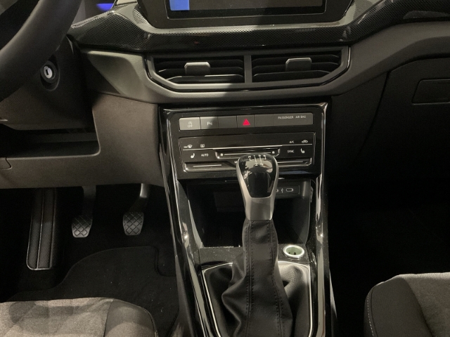 VW - T-Cross Life 1,0l TSI Sofort verf. Navi, Garantieverlängerung, Climatronic_13