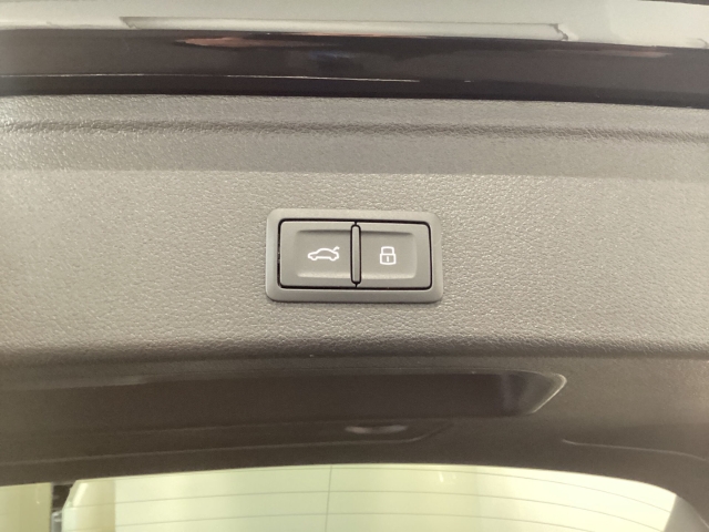 Audi - A4 Avant S line 35TFSI s tronic Matrix-LED ACC 360 Kamera_16