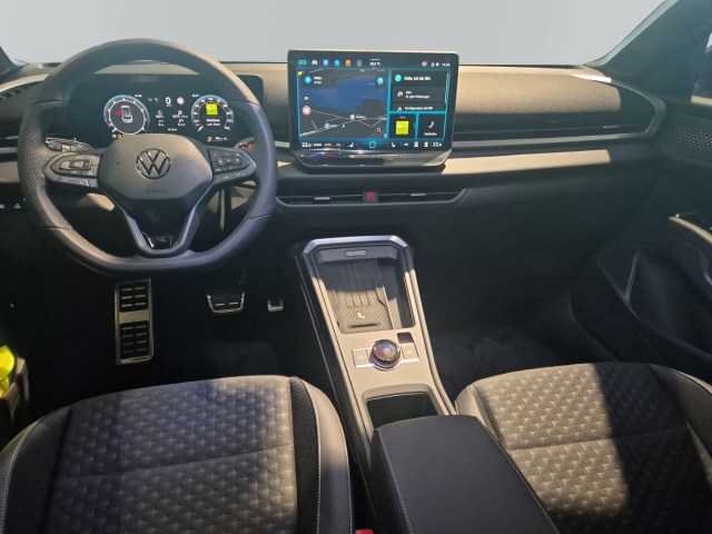 VW - T-Roc R-Line 1.5 eTSI DSG IQDrive&Light Black Style_11