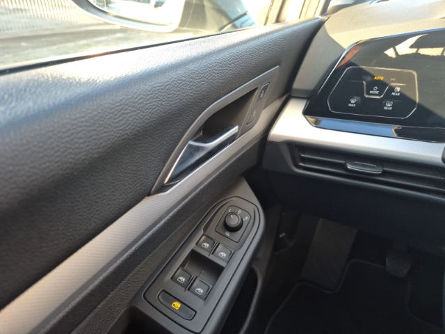 VW - Golf Variant VIII 2,0 TDi PDC Tempomat heizb. Lenkrad_19