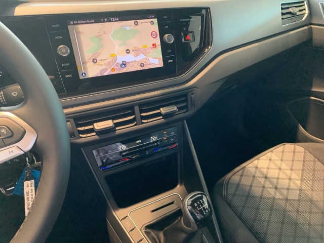 VW - Taigo R-Line TSI 85 kW (116 PS) 6-Gang NAVI SHZ BT_13