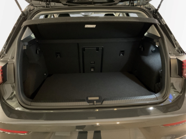 VW - Golf Life TSI 85 kW 6-Gang NAV SITZHZG ACC R'KAM_9