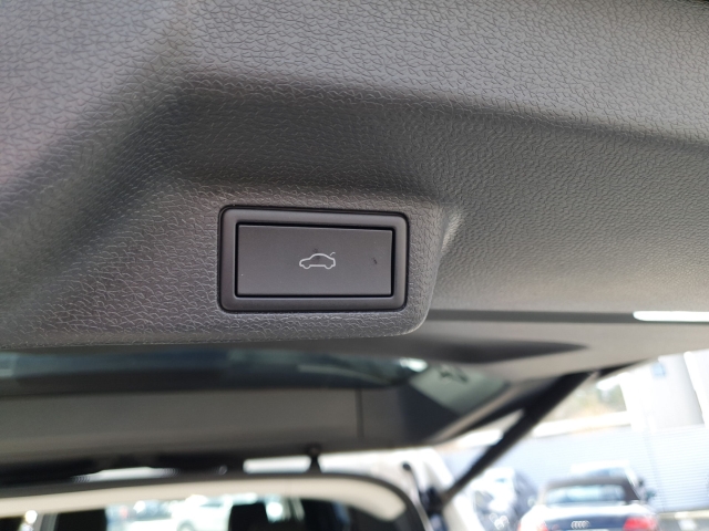 VW - ID. Buzz Pro 150 kW (204 PS) 77 kWh BLIS ACC 19Zoll_18