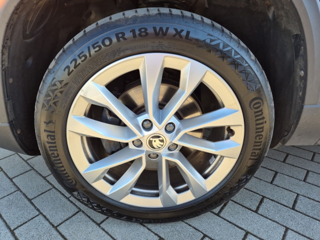 Skoda - Karoq Style 4x4 2.0 TDI DSG AHK ACC Matrix SHZ_16