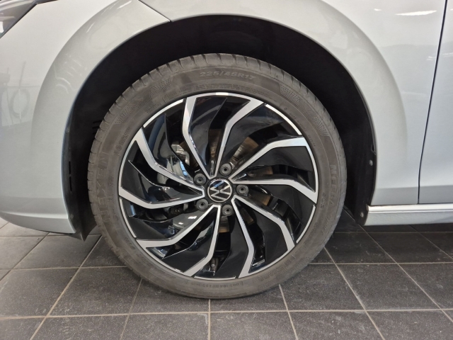 VW - Golf VIII Style 1,5 eTSI DSG AHK ACC CAM AppConnect_18