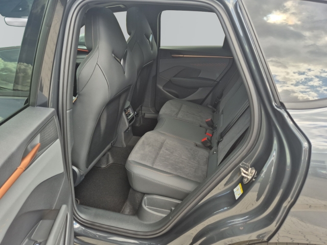 Cupra - Terramar 1.5 e-Hybrid VZ Sennheiser Matrix 360° ACC Kessy_10