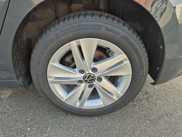 VW - Golf VIII 1,0 TSi Life ACC Navi AppConnect SHZ FrontAssist_18