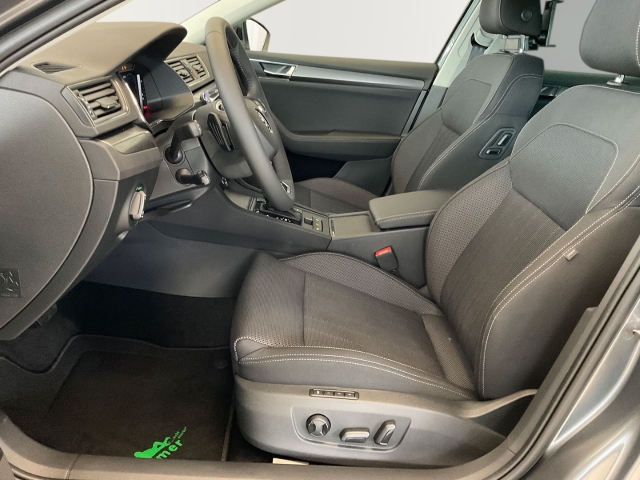 Skoda - Superb 2.0 TDI Combi Style AHK ACC Navi LaneAssist_3