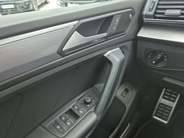 Seat - Tarraco FR 1.5 TSI Leder AHK Panorama Navi DAB_20