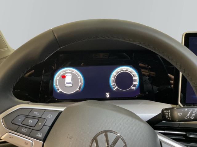 VW - Golf VIII Variant 1.5 TSI 32.500,- Euro Rückfahrkamera Ganzjahresreifen Sitzheizung_13