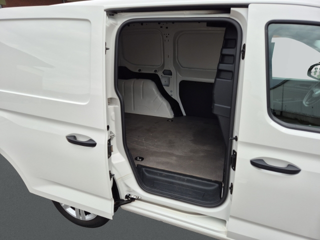VW - Caddy Cargo 1.5 TSI LKW EcoProfi Allwetter Holzladeboden_12