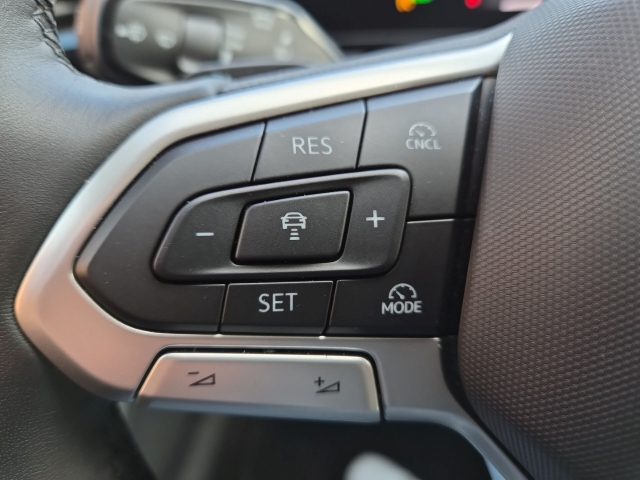 VW - Passat Variant Business 1.5 eTSI DSG AHK IQDrive 360°_22