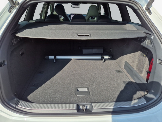 VW - Passat Variant R-Line Black Style 2.0 TDi DSG AHK IQDrive_11