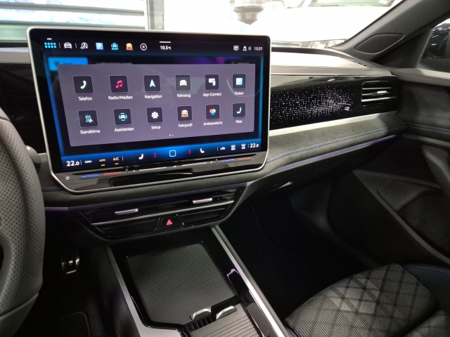 VW - Passat R-Line 2.0 TDI 110kW DSG Sport+AHK+HUD AD StandHZG AHK-klappbar_13